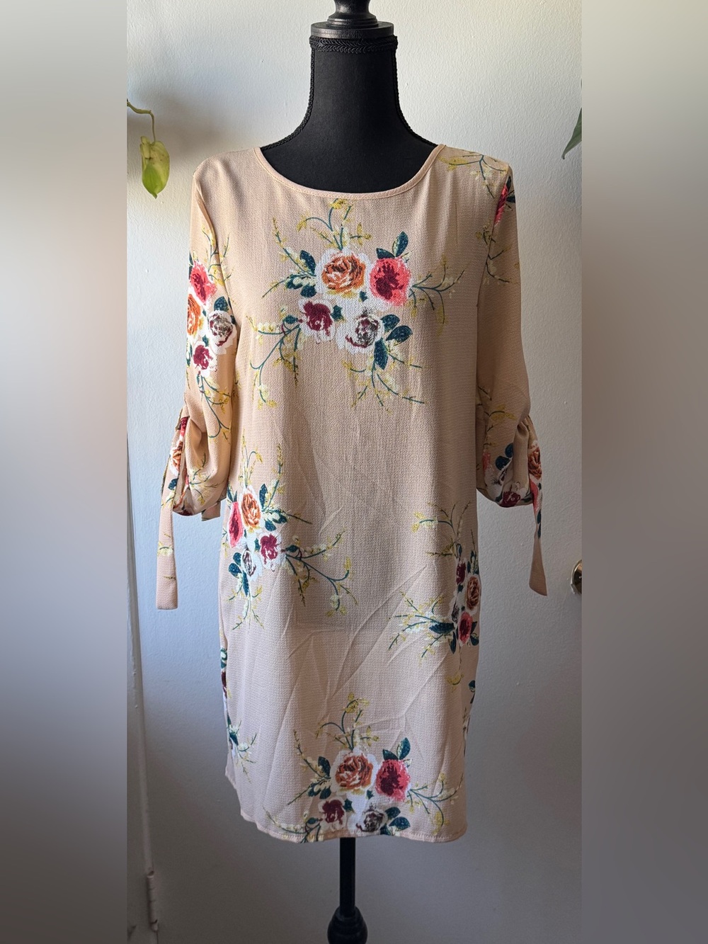 Floral Tie-Sleeve Dress